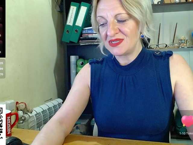 Nadin-slut's BongaCams show and profile