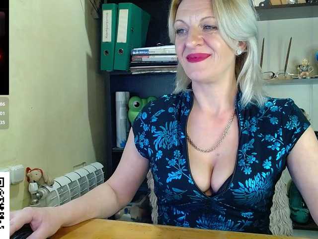 Nadin-slut's BongaCams show and profile