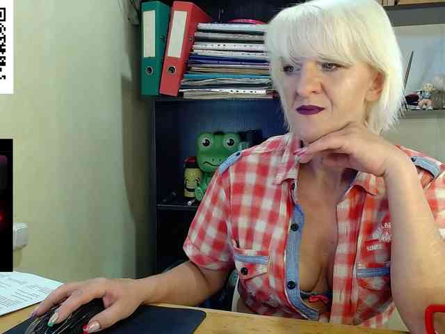 live cam Nadin-slut