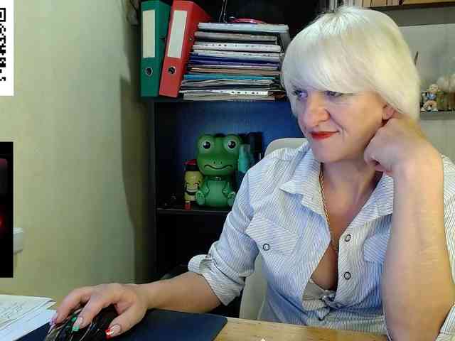 video chat Nadin-slut