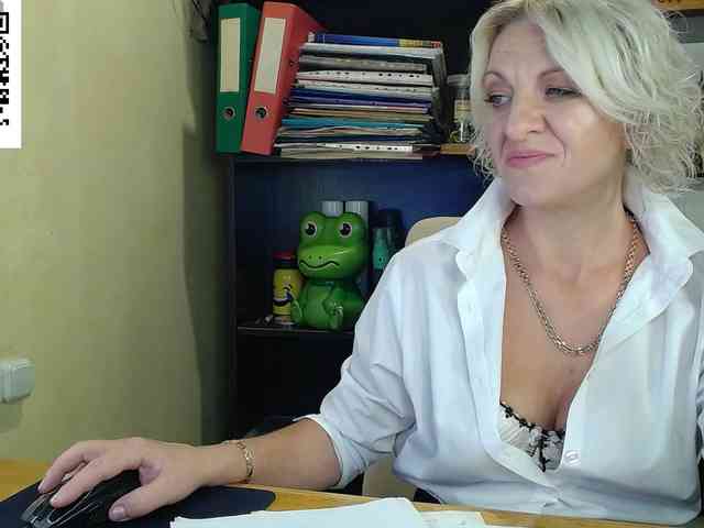 Nadin-slut Live Webcam on BongaCams