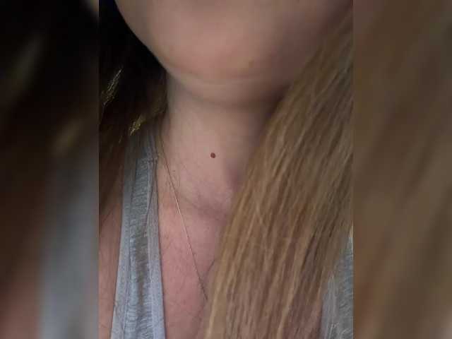 BABYVIK's BongaCams show and profile