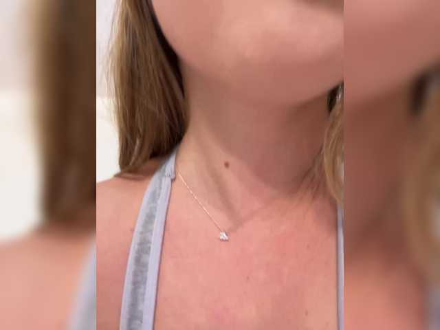 BABYVIK's BongaCams show and profile