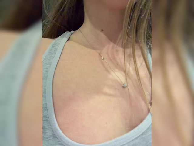 BABYVIK's BongaCams show and profile