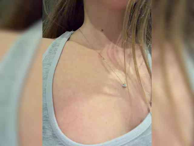 BABYVIK Live Webcam on BongaCams