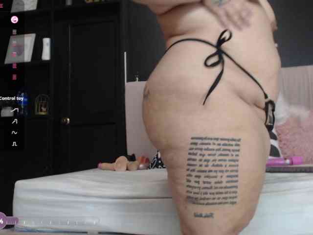 NathaliaBBW webcam