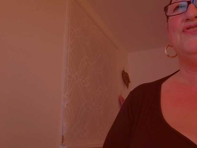 go to chat with Connyat99