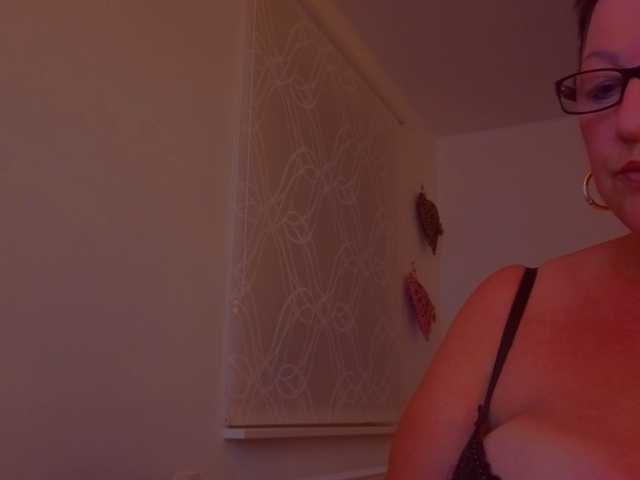 go to chat with Connyat99