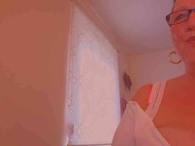 Connyat99 webcam