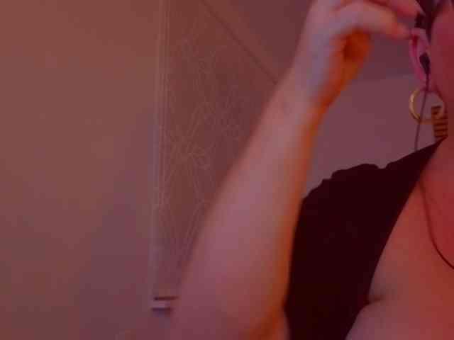 Connyat99 webcam