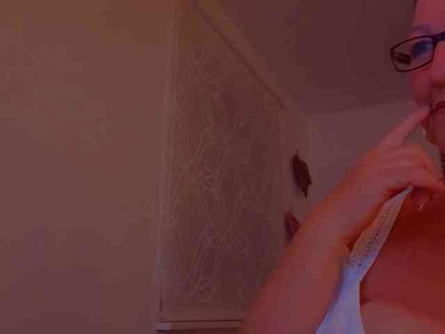 Connyat99 webcam