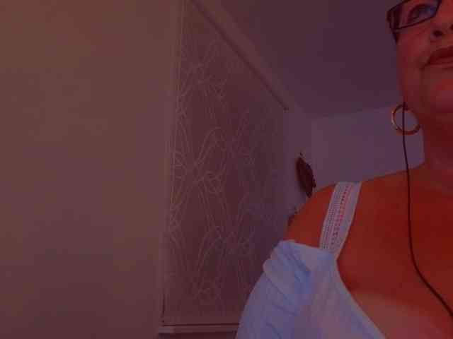 Connyat99 webcam