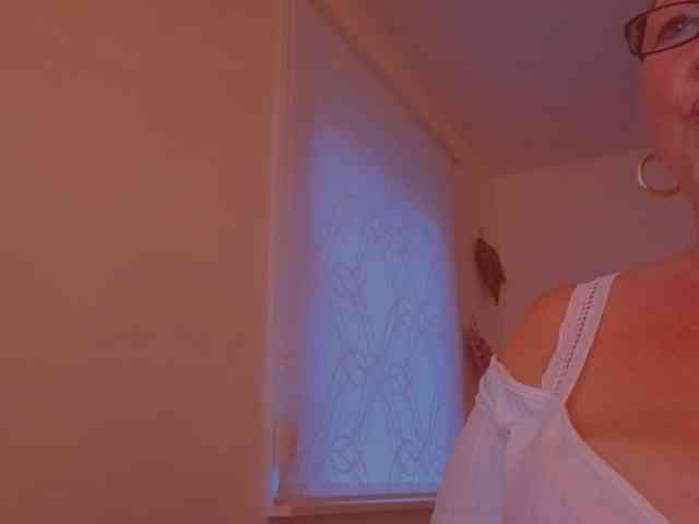 Connyat99 webcam