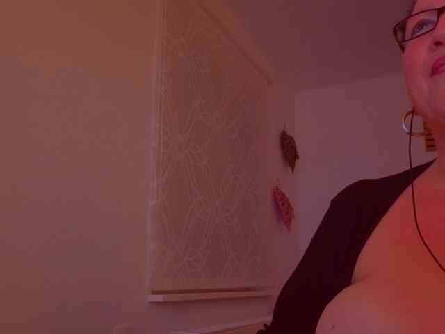 Connyat99 webcam
