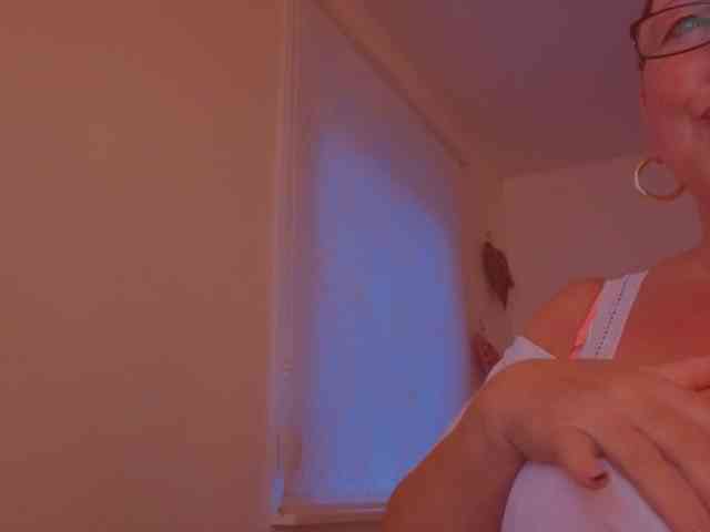 Connyat99 webcam