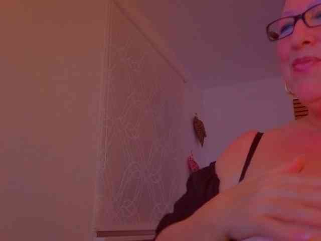 Connyat99 Live Webcam on BongaCams