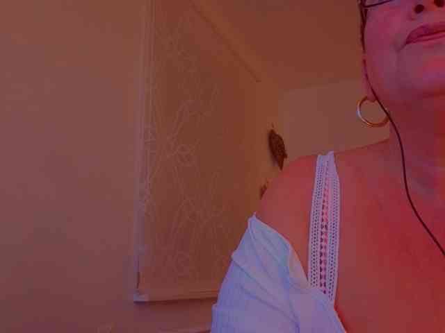 Connyat99 webcam