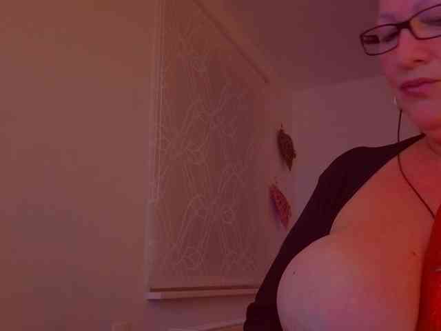 Connyat99 webcam