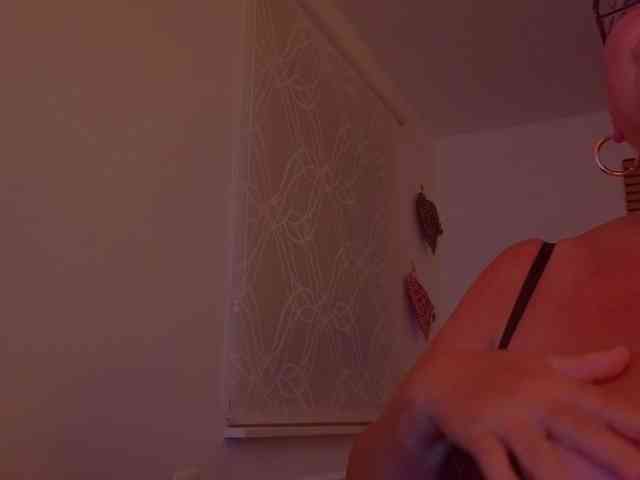 Connyat99 webcam