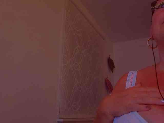 Connyat99 webcam