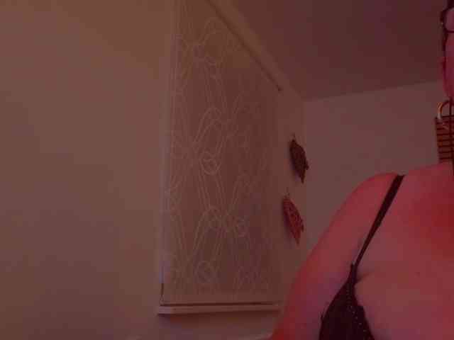 Connyat99 webcam
