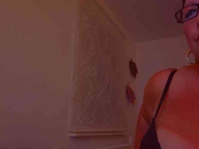 Connyat99 webcam