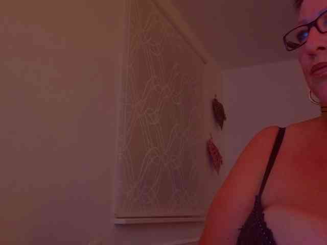 Connyat99 webcam