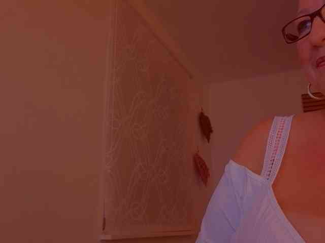 Connyat99 webcam