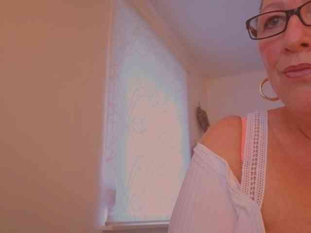 Connyat99 webcam