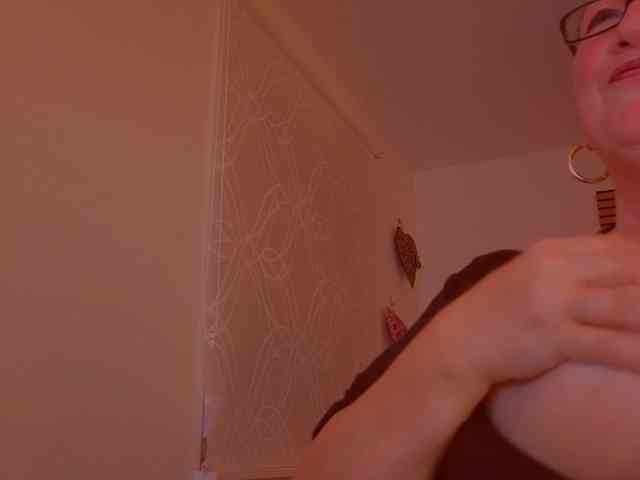 Connyat99 webcam