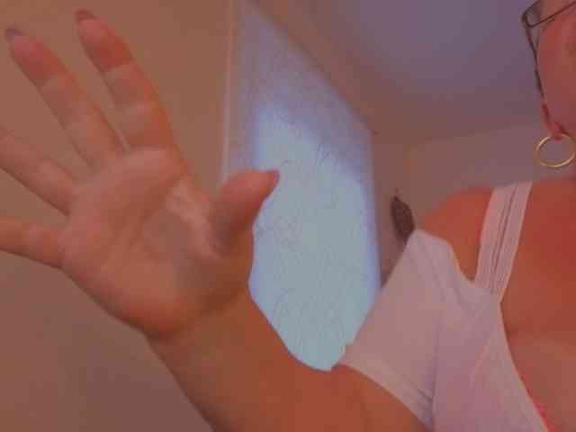 Connyat99 webcam