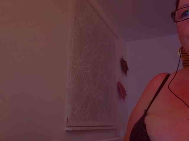 Connyat99 webcam