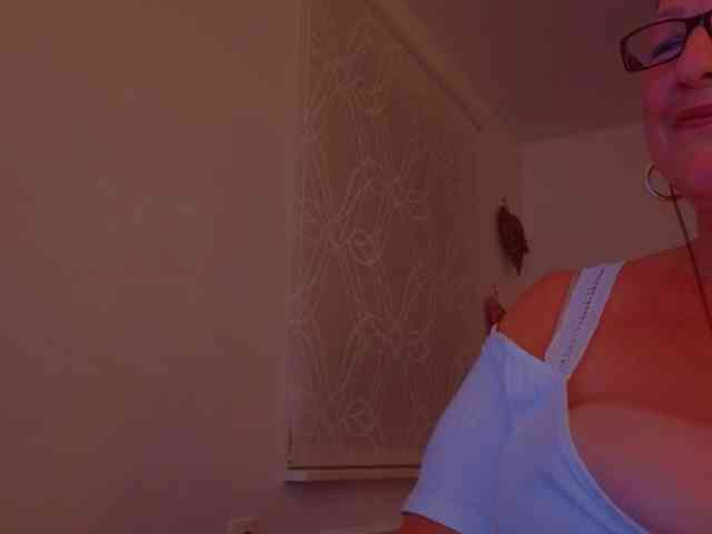 Connyat99 webcam