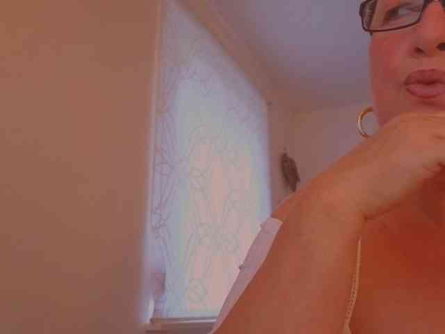 Connyat99 webcam