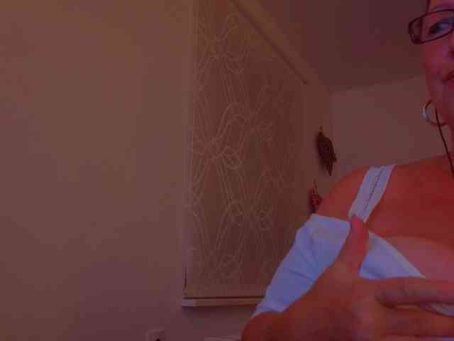 Connyat99 webcam
