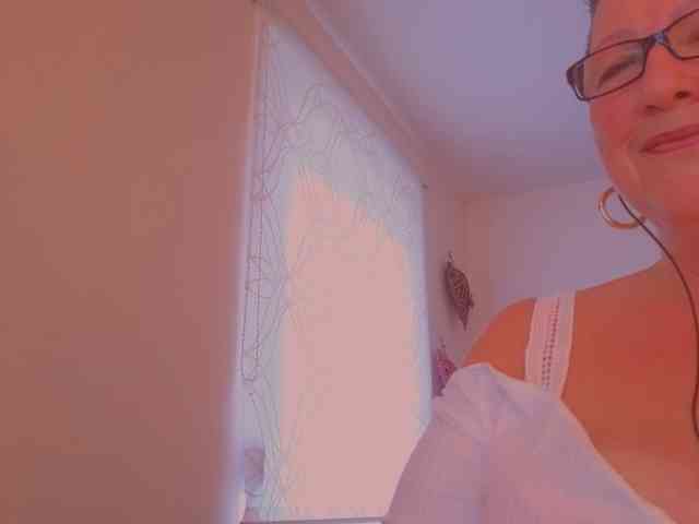 Connyat99 webcam