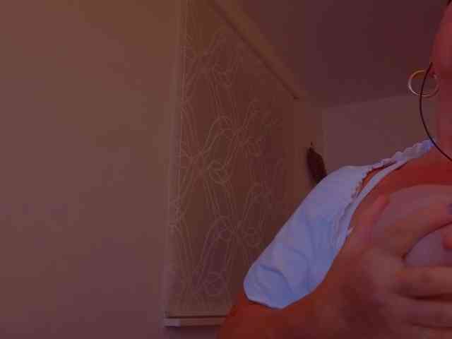 Connyat99 webcam
