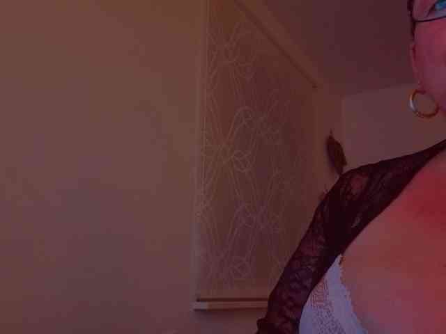 Connyat99 webcam