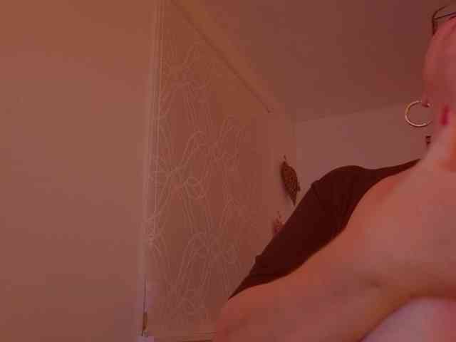 Connyat99 webcam