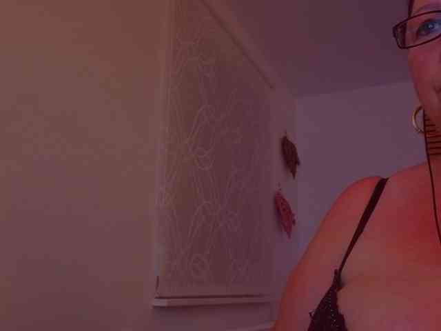 Connyat99 webcam