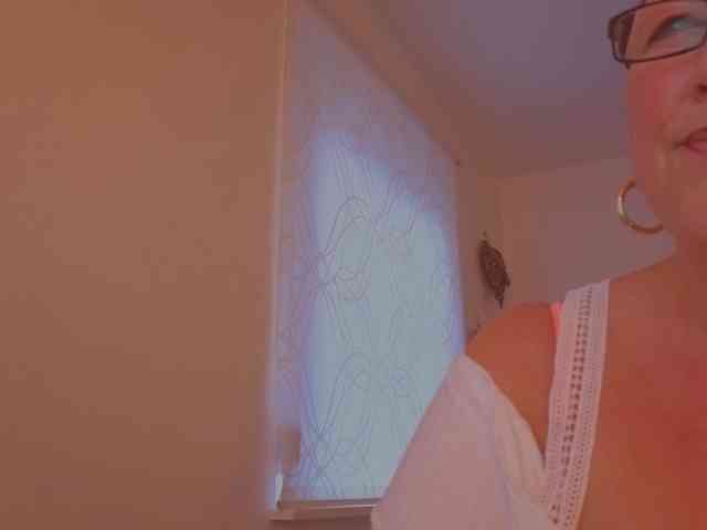Connyat99 webcam