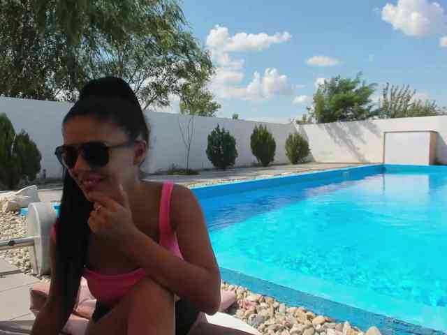 MissKarlaS webcam