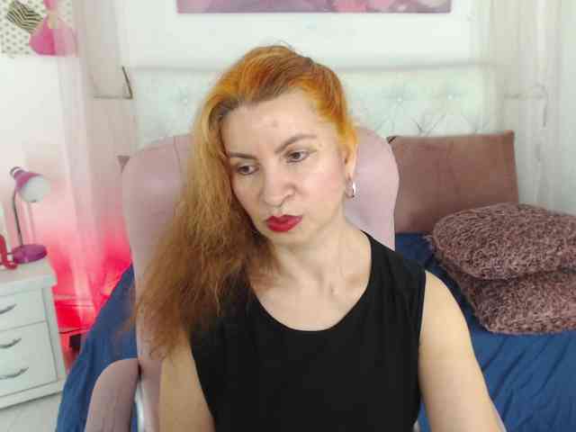 alicemiller13 webcam