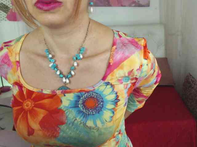 alicemiller13 webcam