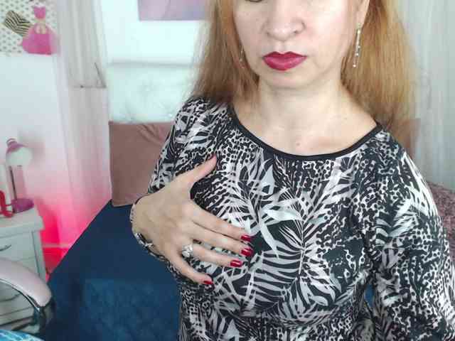 alicemiller13 webcam