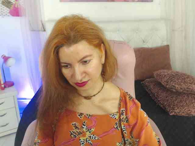 alicemiller13 webcam