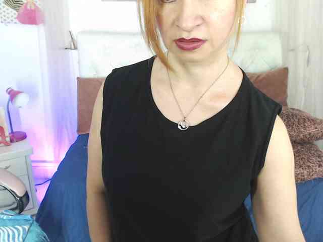 alicemiller13 webcam