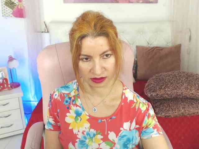 alicemiller13 webcam