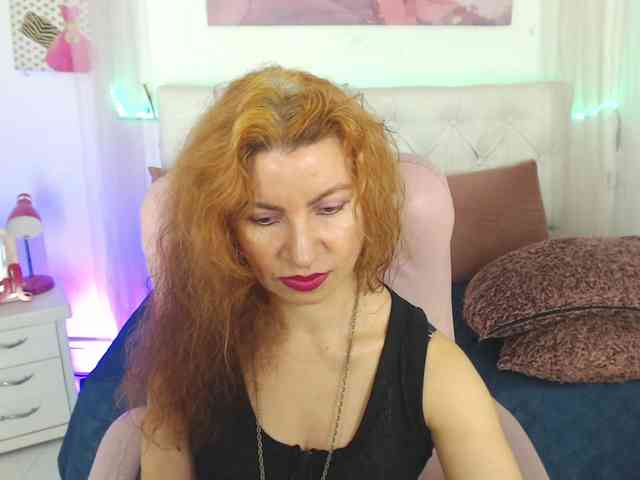alicemiller13 webcam