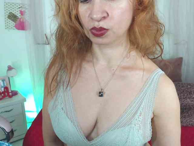 alicemiller13 webcam